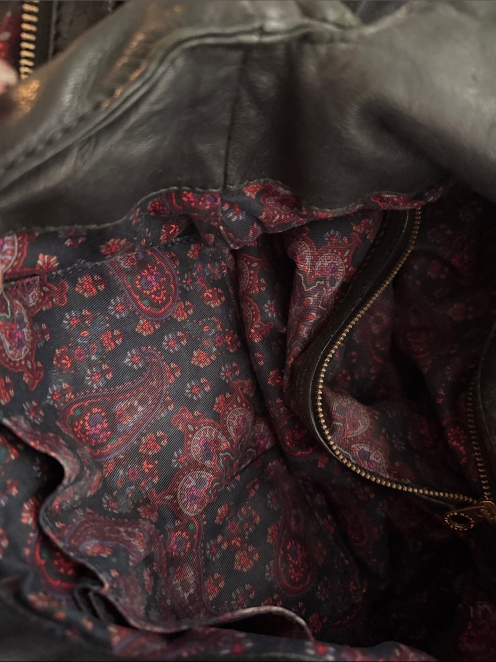 Marc by Marc Jacob’s Petal to the Metal Leather Crossbody - Picture 4 of 5